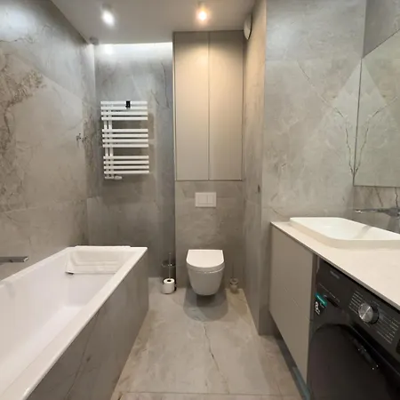 Апартаменты Urban Premium Sokolska 30a Towers No 28, Free Garage, Gym & Sauna, Self Check-in Катовице