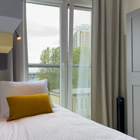 Urban Premium Sokolska 30a Towers No 28, Free Garage, Gym & Sauna, Self Check-in * Катовице